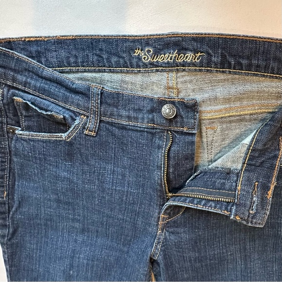 Old Navy Womens Jeans SweetHeart Flared Classic Rise Stretch 31” Inseam Size 10 - Picture 14 of 16